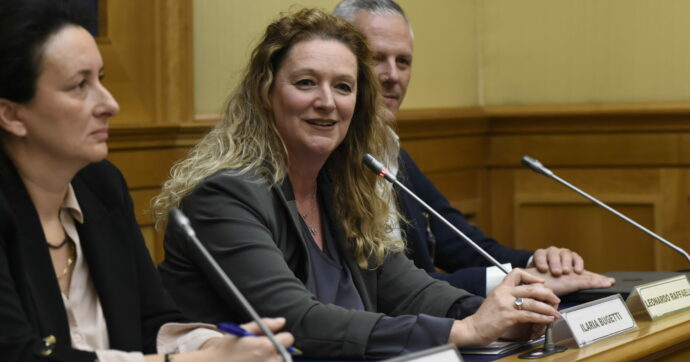 Prato, niente domiciliari per la sindaca Pd indagata per corruzione: dopo le dimissioni il gip nega l’arresto