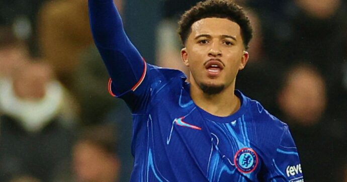 Calciomercato, è scontro tra Juve e Napoli su Sancho: le due diverse strategie e il solito obiettivo