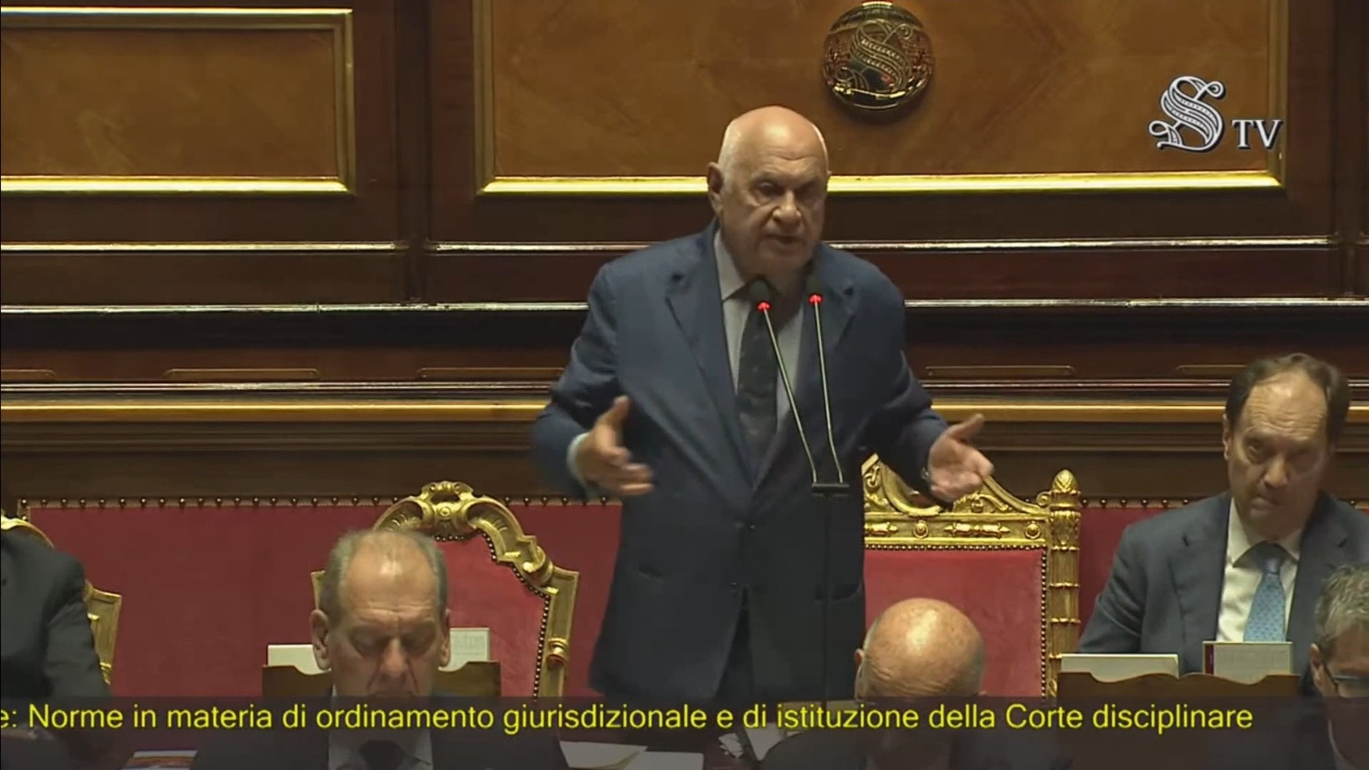 Separazione carriere, Nordio al Senato: “I magistrati non hanno il coraggio di esprimersi a favore, temono il potere delle correnti” Separazione carriere, Nordio al Senato: “I magistrati non hanno il coraggio di esprimersi a favore, temono il potere delle correnti”