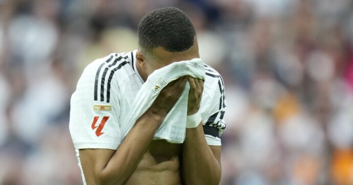 Il Psg e il “loft” dove vengono isolati i calciatori per spingerli ad andarsene: cosa c’è dietro la denuncia di Mbappé