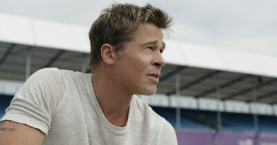Copertina di “Volevo davvero arrivare a 200, mi fa un po’ male”: Brad Pitt amareggiato sul set di “F1 Il film”