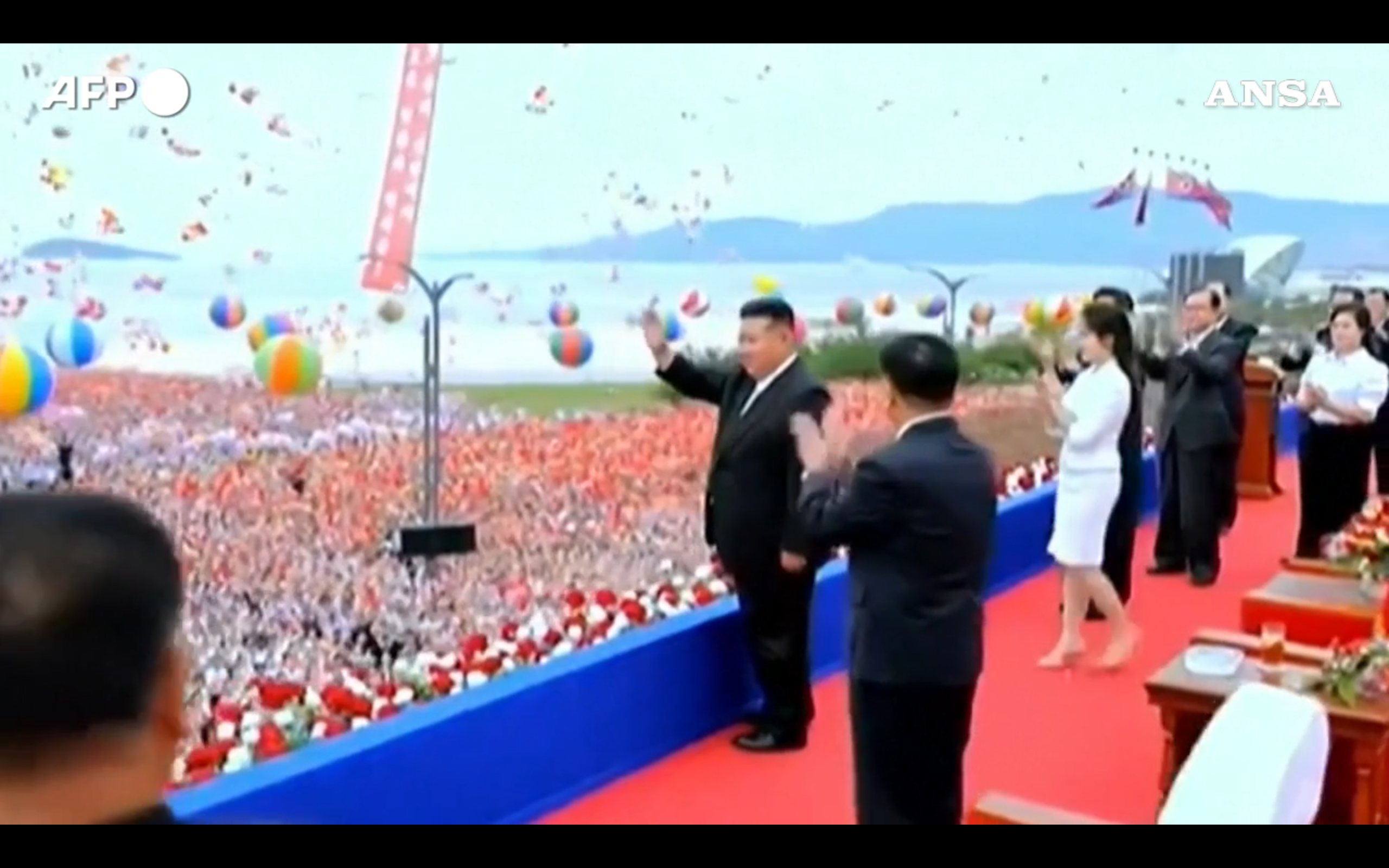 cittadini in festa e grande sfarzo cos236 kim jong un inaugura una zona turistica in corea del nord 8211 video