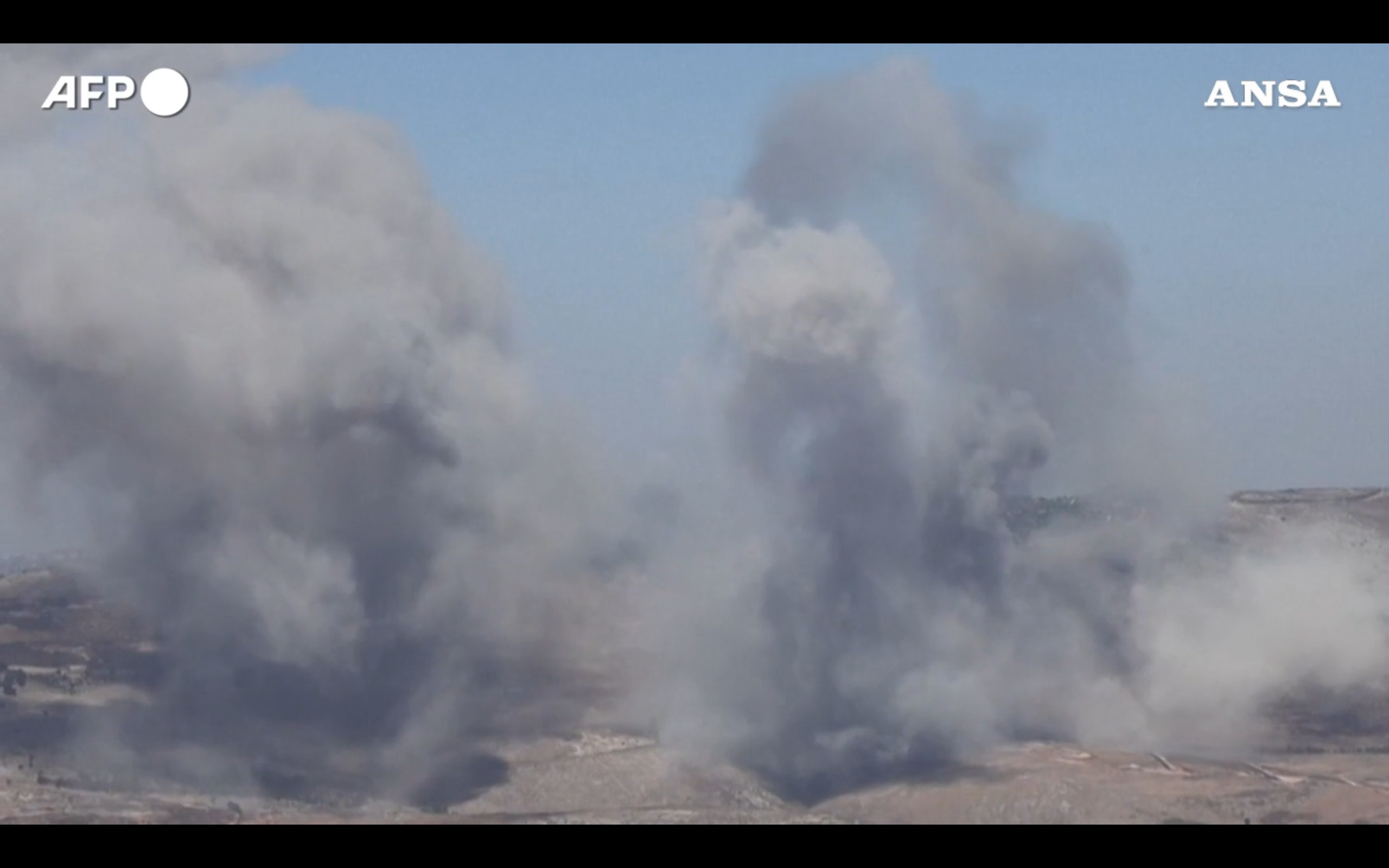 Nuovi raid israeliani in Libano nonostante il cessate il fuoco, bombardamenti nel sud del Paese – Video Nuovi raid israeliani in Libano nonostante il cessate il fuoco, bombardamenti nel sud del Paese – Video
