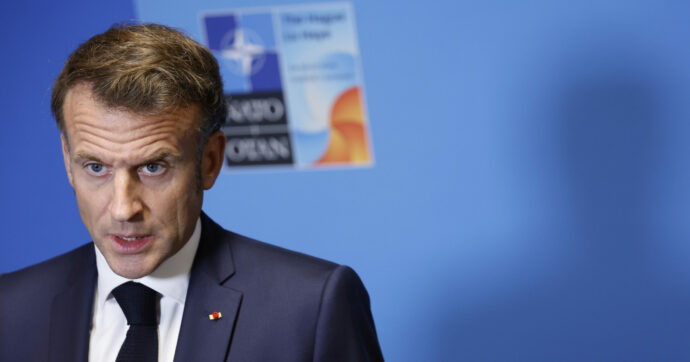 Debito pubblico, la Francia taglia l’assistenza sanitaria. E con le spese militari al 5% sarà ancora peggio