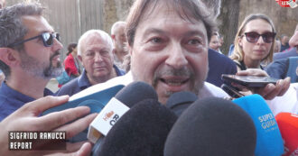 Copertina di Palinsesti Rai, la protesta dei giornalisti contro i tagli. Ranucci: “I miei collaboratori perderanno il 14% della retribuzione”