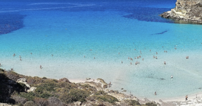 Copertina di Spiagge più belle del mondo, nella top 20 spiccano Lampedusa e Tropea. Ecco la classifica completa