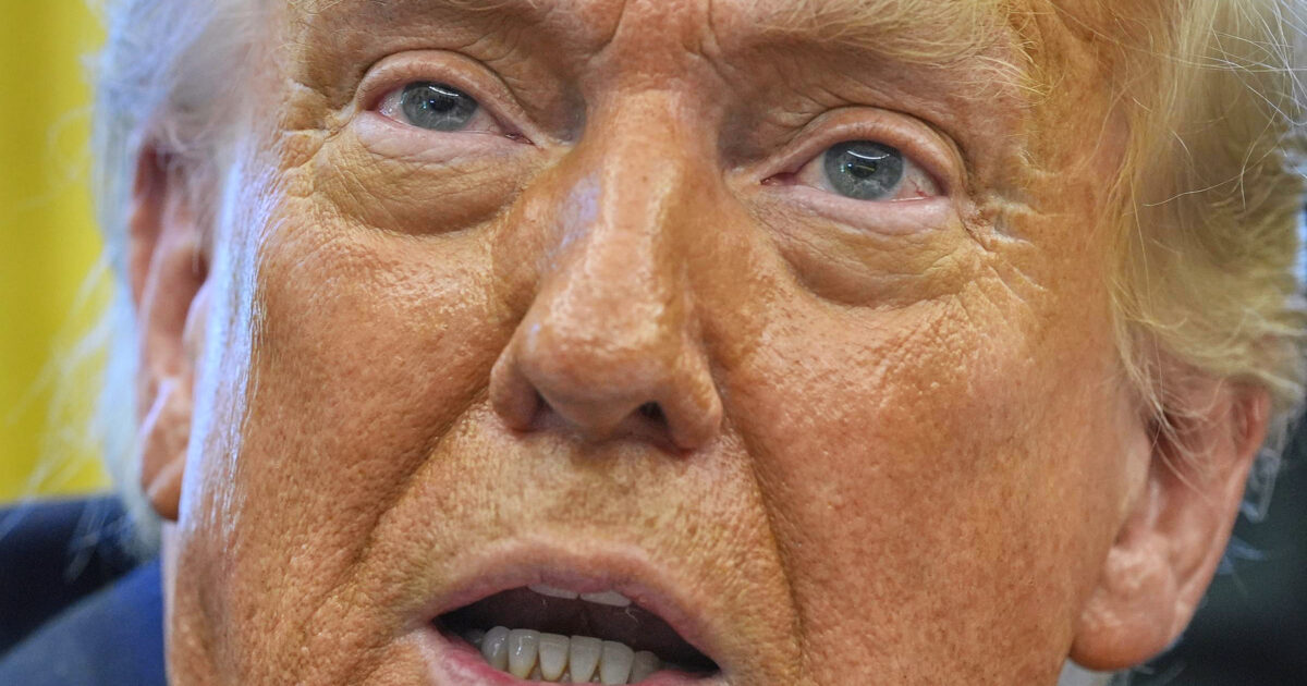 la corte suprema regala a trump la via al presidenzialismo assoluto the donald pi249 forte di roosevelt e truman