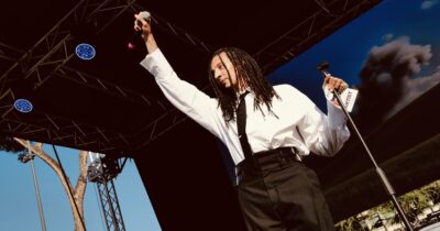 Copertina di “Abbiamo le vere armi in mano, possiamo partire da noi. Si cominci dalla cultura e dall’educazione”: Ghali e il discorso per Gaza a “Non in mio nome”