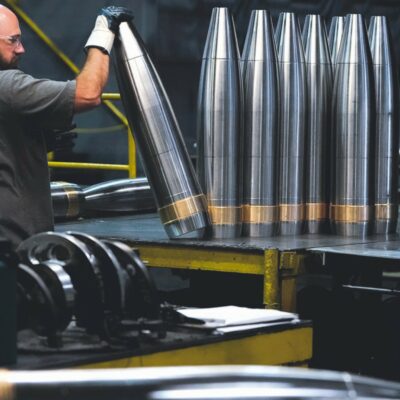 Copertina di Spese militari, le lobby sono già in guerra per spartirsi la torta