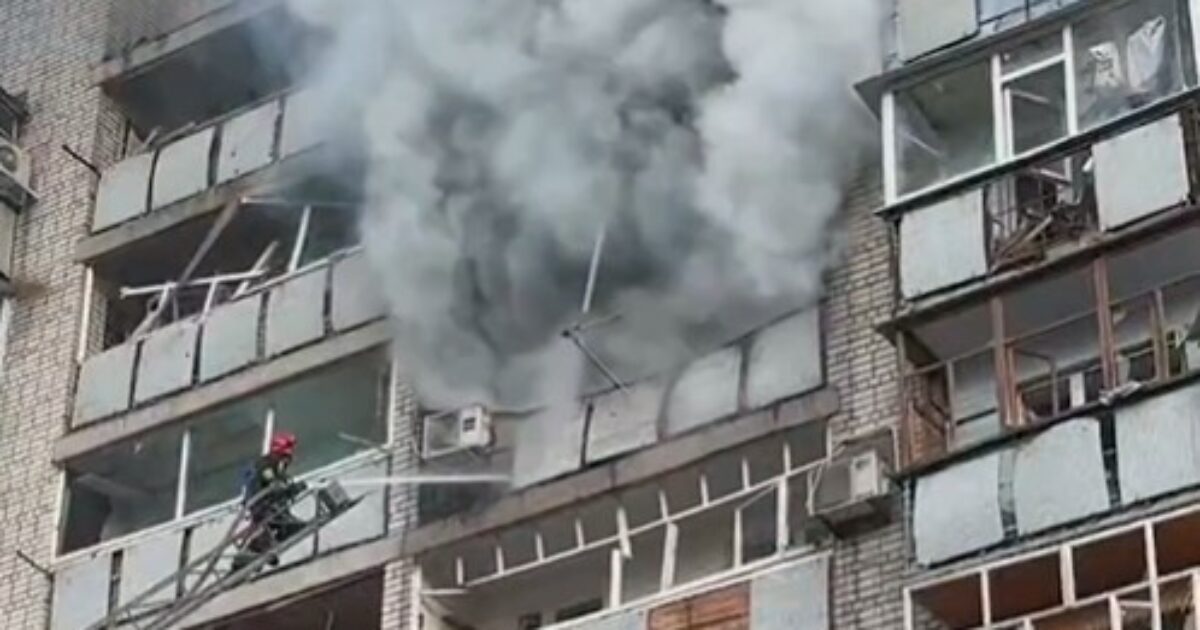 Attacchi russi in Ucraina, colpite anche le Regioni occidentali. Si alzano caccia polacchi. Berlino: “Mosca minaccia diretta a vita pacifica in Germania” Attacchi russi in Ucraina, colpite anche le Regioni occidentali. Si alzano caccia polacchi. Berlino: “Mosca minaccia diretta a vita pacifica in Germania”