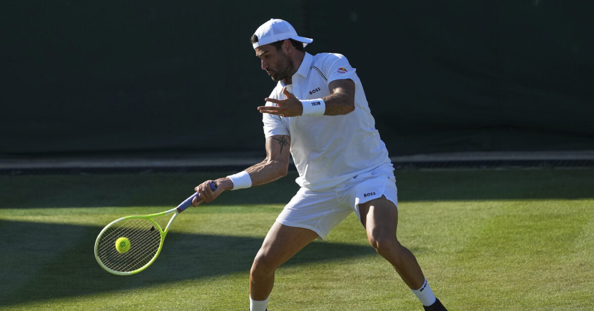 Wimbledon, Berrettini subito fuori: il tennista romano si arrende in cinque set al polacco Majchrzak