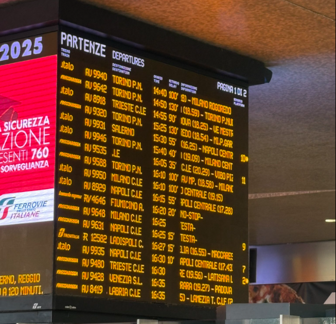 Terremoto Campi Flegrei, circolazione dei treni interrotta sul nodo di Napoli: ritardi oltre due ore a Roma Termini Terremoto Campi Flegrei, circolazione dei treni interrotta sul nodo di Napoli: ritardi oltre due ore a Roma Termini