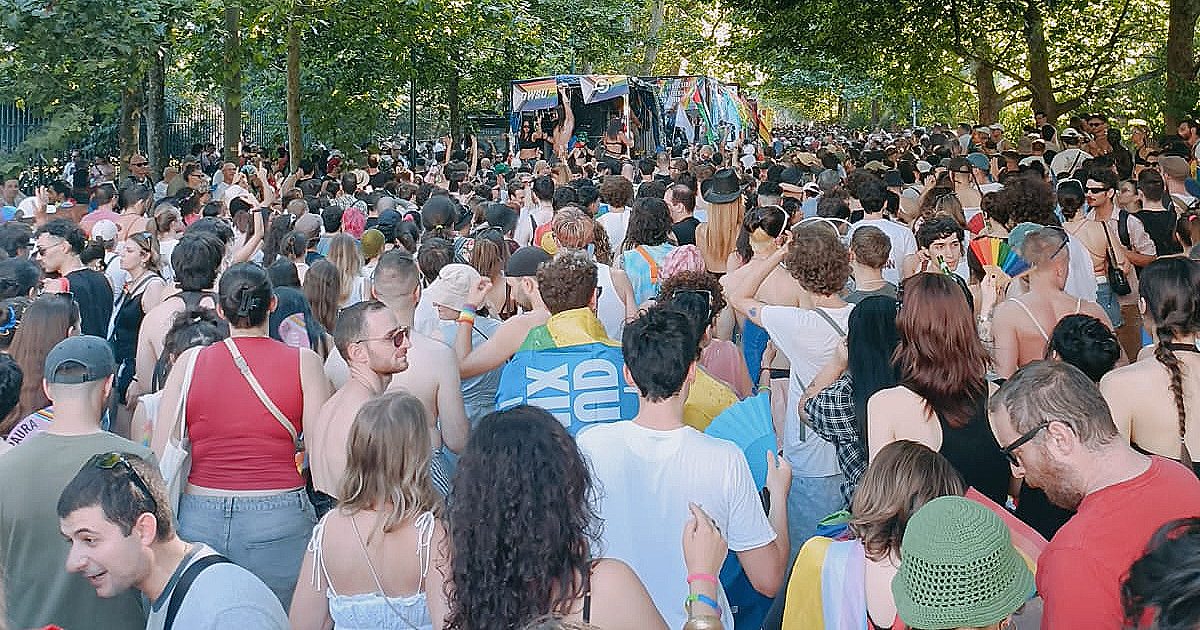 Al Pride di Milano ho visto esibizionismo etico: una società che teme il diverso è malata e illogica