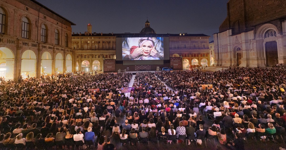 Resistenza e lotta per la pace, il Cinema Ritrovato di Bologna ha raggiunto 140mila spettatore in 9 giorni Resistenza e lotta per la pace, il Cinema Ritrovato di Bologna ha raggiunto 140mila spettatore in 9 giorni