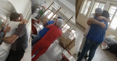 Copertina di Verbania, dopo 101 anni chiude la fabbrica di cioccolato. Gli operai in lacrime: “Abbandonati dalle istituzioni”