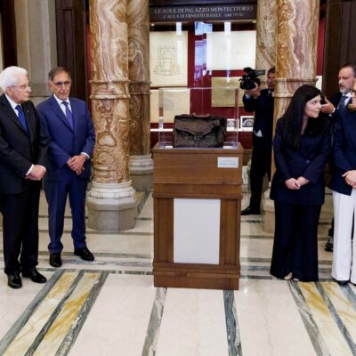 Copertina di Fratelli d’Italia (e di Borsellino): la loro memoria è prêt-à-porter