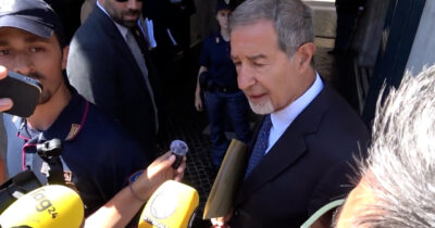 Copertina di Terremoto Campi Flegrei, Musumeci: “Purtroppo bisogna conviverci. Stato di emergenza? Non è valutazione politica”