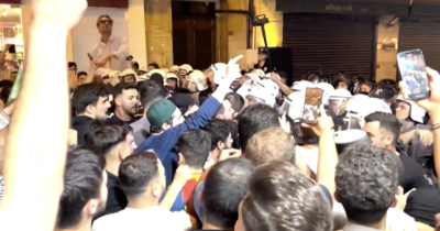 Copertina di Istanbul, proteste per la pubblicazione di una vignetta su Maometto: scontri con la polizia