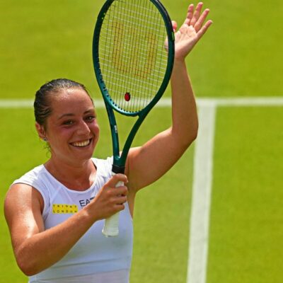 Copertina di Wimbledon, impresa di Cocciaretto: sconfitta la numero 3 Pegula. Vittoria netta per Sonego