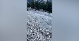 Nuova frana a San Vito di Cadore: colata di fango e sassi blocca la statale 51