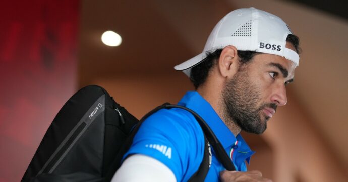 “Non voglio stare così in campo, ero piatto. Rifletterò sul mio futuro”: Berrettini choc, pensa al ritiro dopo l’ennesima batosta a Wimbledon