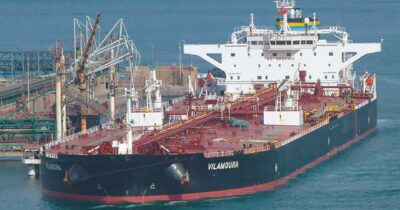 Copertina di Un’altra petroliera-ombra russa attaccata in mare: è la quinta dall’inizio dell’anno