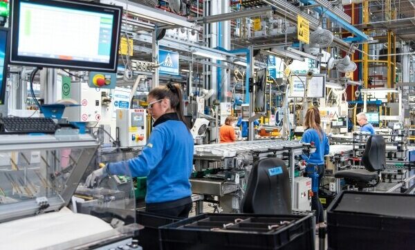 I lavoratori più anziani spingono ancora l’occupazione. A maggio 80mila posti in più