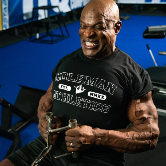 Ronnie Coleman ricoverato in ospedale: “Ha una grave infezione del sangue”. Ecco come sta Mister Olympia