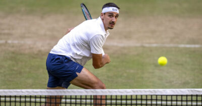 Copertina di Wimbledon, passa anche Sonego: battuto il georgiano Basilashvili. Cinque italiani al terzo turno: è record