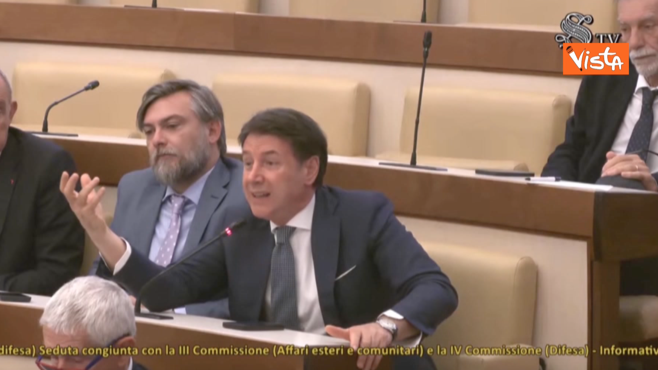 Spese militari, Conte a Tajani e Crosetto: “5% del Pil alla Nato senza tagli al welfare? Ci prendete in giro”