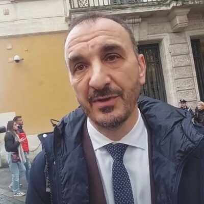 Copertina di Marton (M5s): “Tajani mente sugli esplosivi venduti a Israele”