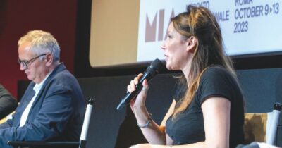 Copertina di Mic, giù il sipario su Borrelli. E traballa l’impero  di Lucia Borgonzoni