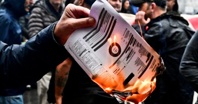 Bollette gonfiate,   il report Arera fa infuriare le aziende. Avs, M5S e Pd: “Parli  il governo”