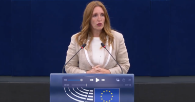 Copertina di Bambini uccisi a Gaza? L’eurodeputata Fdi Donazzan in Aula li definisce “figli di terroristi usati come scudi umani”