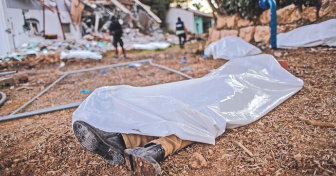 Quattro ore soli con i terroristi: l’Idf rivela le falle del 7 ottobre