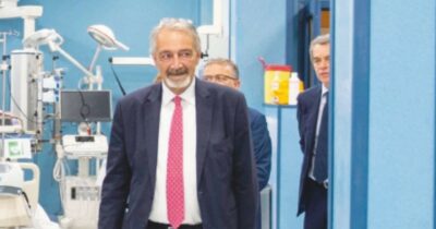 Copertina di Rocca, altro regalo ai privati: cliniche pure nelle mansarde
