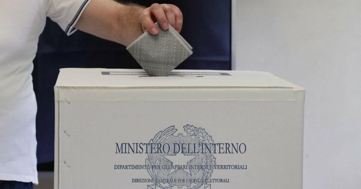 “Voglio votare fuorisede”: la proposta di legge di iniziativa popolare depositata in Cassazione “Voglio votare fuorisede”: la proposta di legge di iniziativa popolare depositata in Cassazione