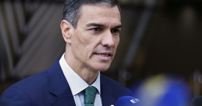 Spagna, nuovo guaio per Sánchez: il suo collaboratore e neo-dirigente di partito si dimette dopo accuse di molestie