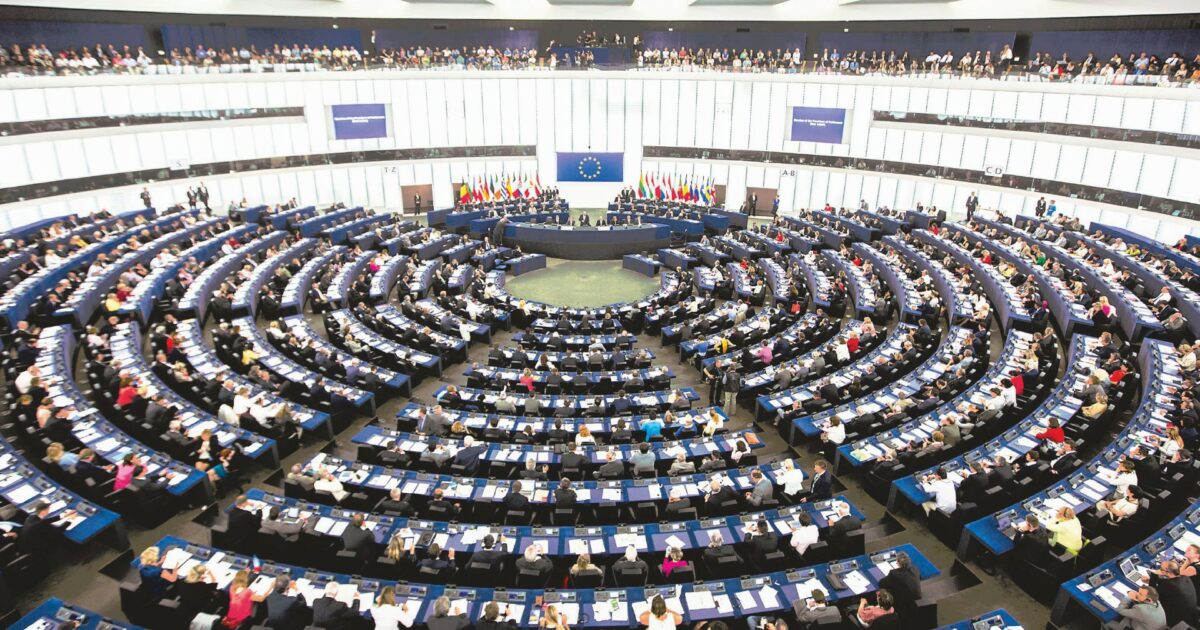 Sì del Parlamento Ue alla risoluzione su Gaza: c’è il riconoscimento della Palestina, manca la parola “genocidio”. Destra italiana spaccata in tre