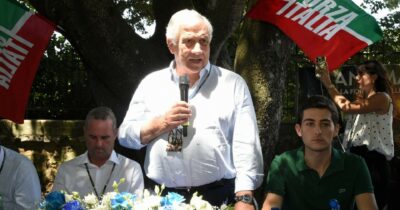 Copertina di “Ius scholae”: ogni estate  il tormentone farsa di Tajani