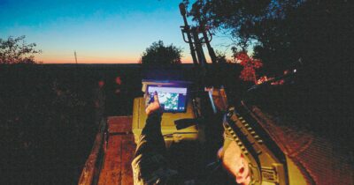 Copertina di Ucraina, tangenti in cambio dell’acquisto di droni a prezzi gonfiati con fondi statali: arrestato anche un parlamentare