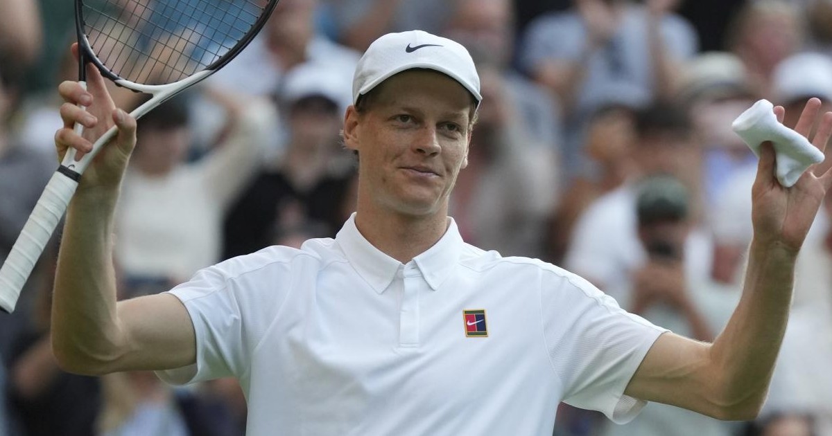 Wimbledon 2025, Sinner va di corsa: battuto Martinez in tre set in un match senza storia, è agli ottavi Wimbledon 2025, Sinner va di corsa: battuto Martinez in tre set in un match senza storia, è agli ottavi