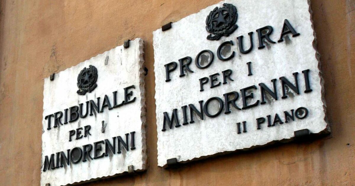Grosseto, minorenne ospite di una comunità indagato per violenza sessuale nei confronti di una coetanea Grosseto, minorenne ospite di una comunità indagato per violenza sessuale nei confronti di una coetanea