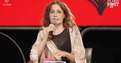 Copertina di “Renzi, il rottamato”, Daniela Ranieri dialoga con Alessandro Di Battista: rivedi l’incontro a Paper Fest