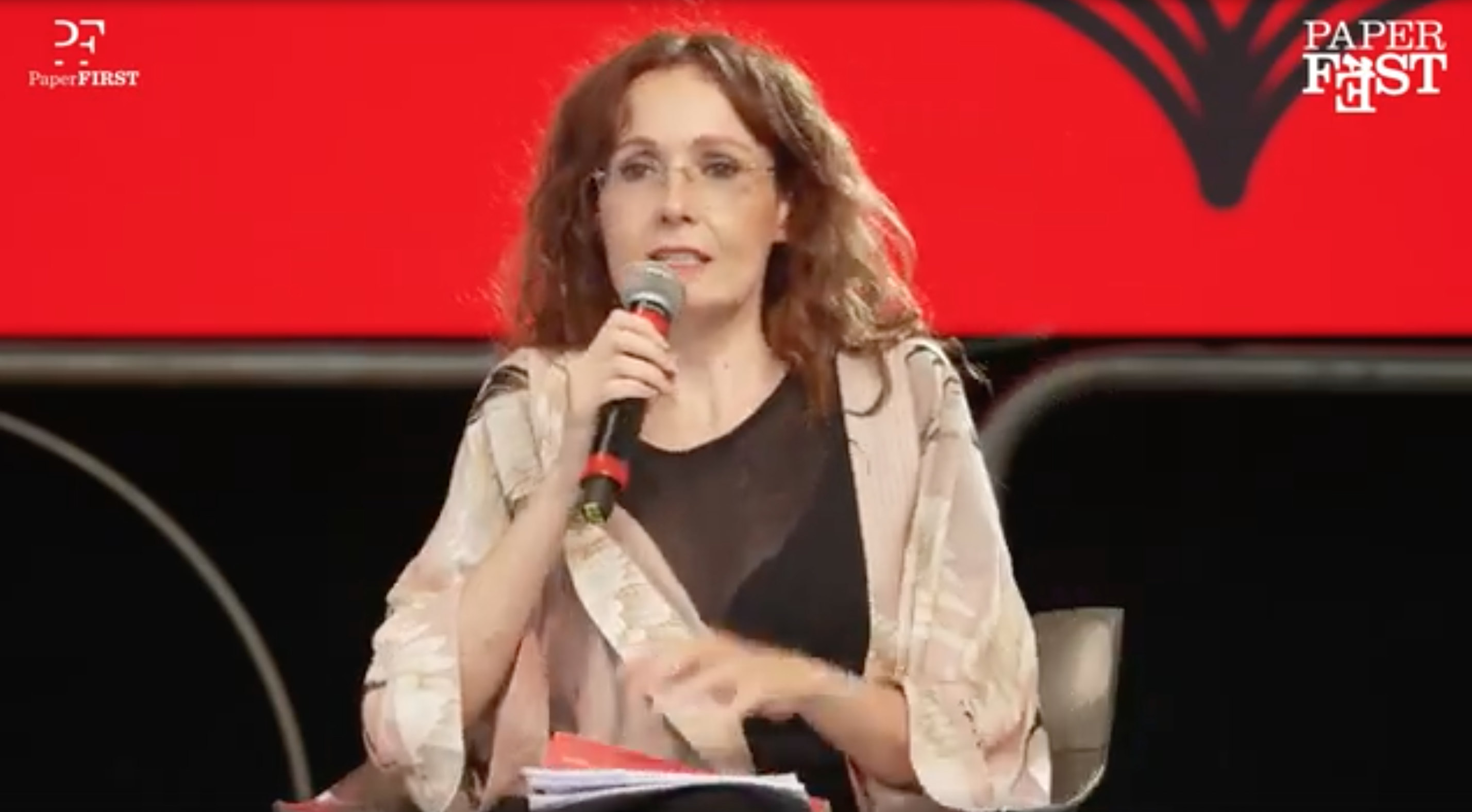 “Renzi, il rottamato”, Daniela Ranieri dialoga con Alessandro Di Battista: rivedi l’incontro a Paper Fest “Renzi, il rottamato”, Daniela Ranieri dialoga con Alessandro Di Battista: rivedi l’incontro a Paper Fest