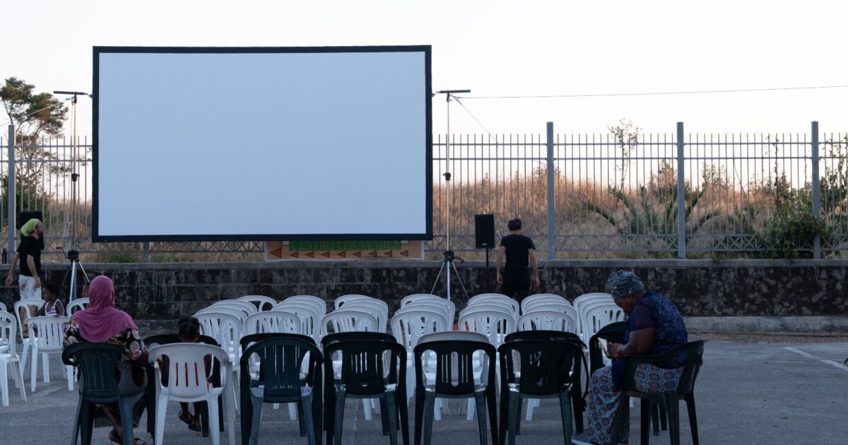 Libero Cinema in Libera Terra, il festival itinerante contro mafie e corruzione: le tappe dal confine di Ventimiglia al porto di Catania Libero Cinema in Libera Terra, il festival itinerante contro mafie e corruzione: le tappe dal confine di Ventimiglia al porto di Catania