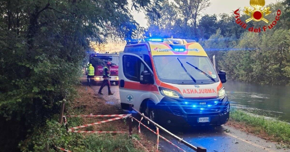 Morta una donna di 63 anni travolta da un albero nel Milanese: stava rientrando da una passeggiata Morta una donna di 63 anni travolta da un albero nel Milanese: stava rientrando da una passeggiata