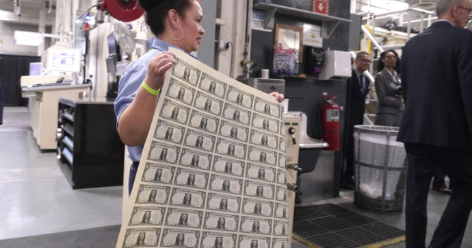 Il dollaro debole fa (quasi) più paura dei dazi. Tariffe e cambi “devastanti per pmi italiane”