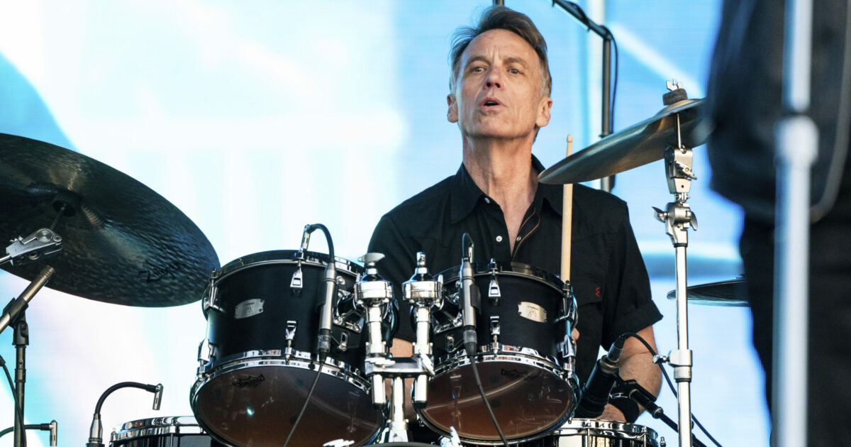 “Dopo 27 anni fantastici, ho compiuto gli ultimi passi sulla pedana della batteria per i mitici Pearl Jam”: Matt Cameron ha abbandonato la band “Dopo 27 anni fantastici, ho compiuto gli ultimi passi sulla pedana della batteria per i mitici Pearl Jam”: Matt Cameron ha abbandonato la band