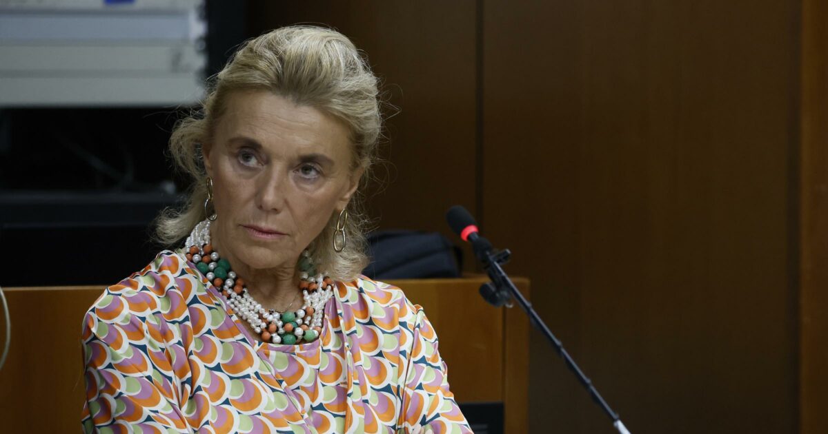 Elisabetta Belloni lascia l’incarico con von der Leyen: l’esperienza a Bruxelles terminerà a settembre Elisabetta Belloni lascia l’incarico con von der Leyen: l’esperienza a Bruxelles terminerà a settembre